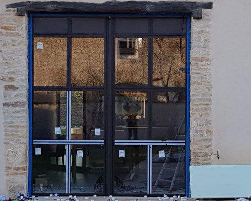 MC-HABITAT-ARNAY-LE-DUC-AMELIORATION-DE-L-HABITAT-RENOVATION-FENETRES-CHANTIER4